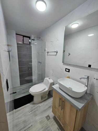 Double Room with Private Bathroom image 5