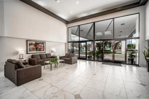 Exterior view, Buena Park Anaheim in Buena Park