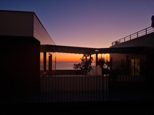 One-Bedroom Apartment room in Marelis condo with sea view