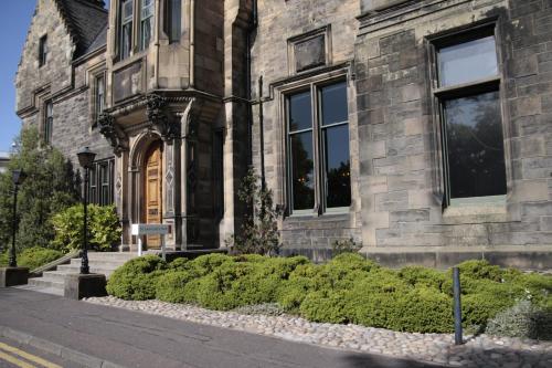 Summer Stays at The University of Edinburgh