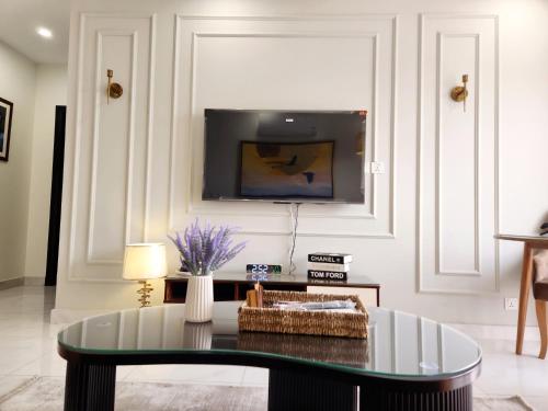 Two-Bedroom Luxury Apartment Zameen Opal - image 7