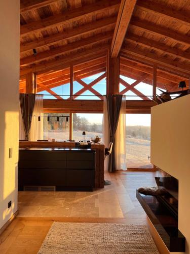 Skats, Maja Chalets - Altholzchalet in der Eifel mit Whirlpool und Sauna in Seiwerath