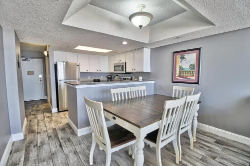 Newly Updated Camelot Resort Unit 409 - image 2