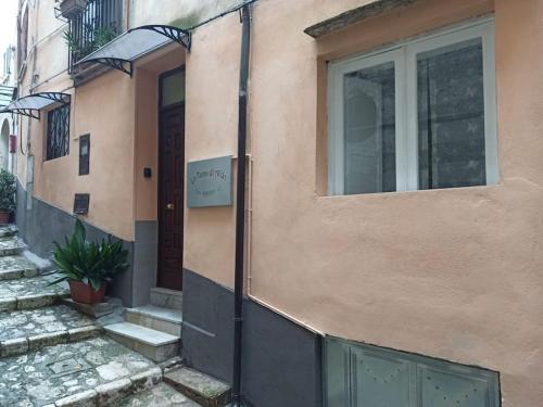 Intero alloggio - centro storico - La Tana di Aldo- 150 m da Pepe in Grani