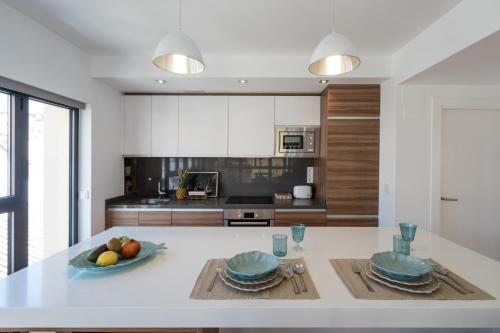 Chezmoihomes Plaza Nueva Premium - main image