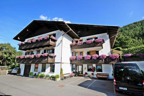  Residence Karpoforus, Pension in Latsch