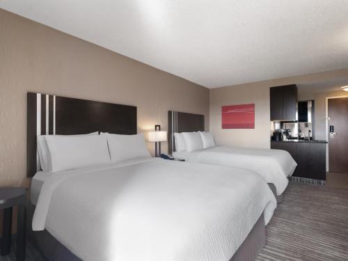 Queen Suite with Two Queen Beds - Non-Smoking room in Holiday Inn Calgary Airport By IHG