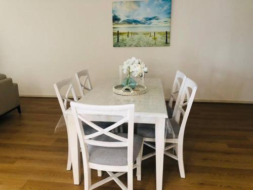 4 @ Alta Mira - Soldiers Point in Port Stephens