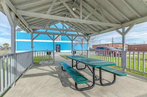 Best Western Port Lavaca Inn - image 12
