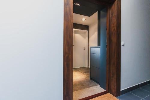 Studio Apartment image 5