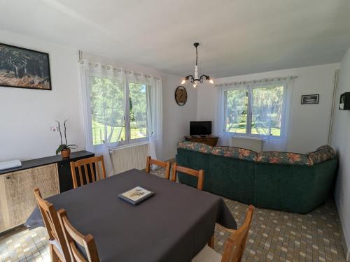 Gîte Montereau, 4 pièces, 6 personnes - FR-1-590-373 (Gite lumineux avec jardin paisible entre Montargis et Sully-sur-Loire, ideal familles et pros - FR-1) in Lorris