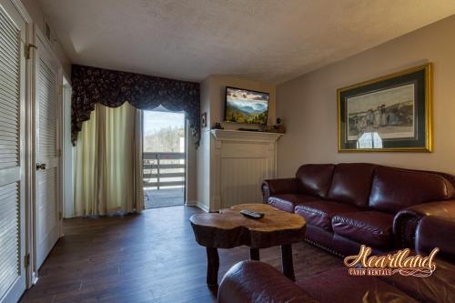 In The Heart Of Gatlinburg Condo 216 Walking distance to everything! in Gatlinburg, USA