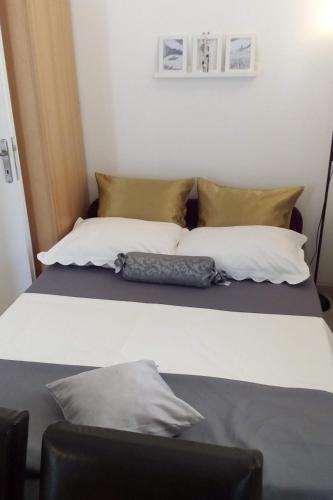 One-Bedroom Apartment with Terrace room in Apartments by the sea Makarska - 22489