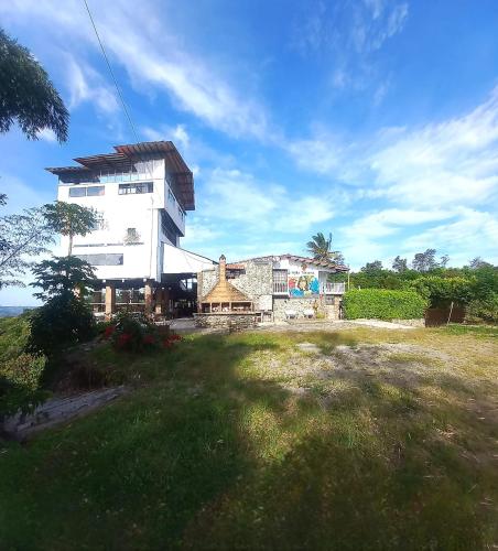 정원, Villa Tikuna in 마리키타