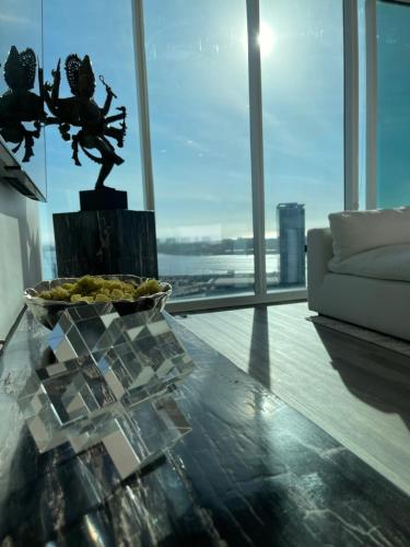 Massive Penthouse Overlooking All of San Diego in San Diego, USA