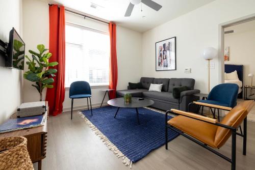 Modern Nulu 2BR CozySuites 05 in Louisville, USA