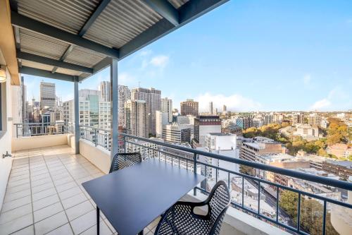 Oaks Sydney Castlereagh Suites - image 4