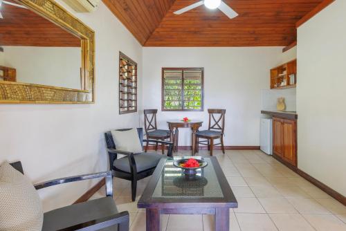 Garden view Bungalow  image 3