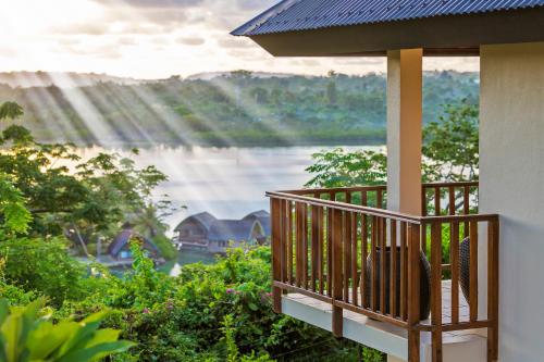 Lagoon View Bungalow  image 1