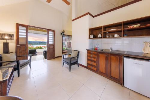 Lagoon View Pool Bungalow image 2