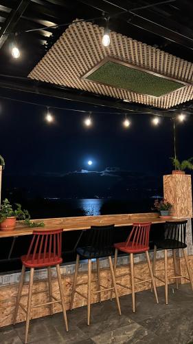 Terraza/balcón, El Delfin Hotel y Restaurante in San Pedro La Laguna