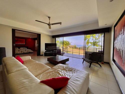 Ocean view apartment at Las Vistas Nativa Resort