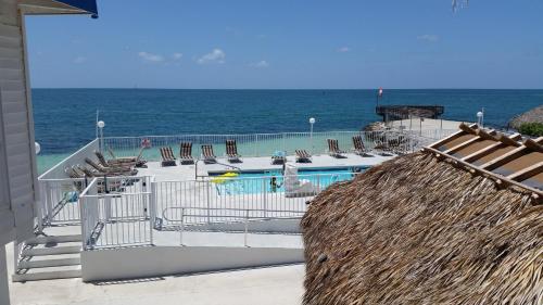 Buccaneer Quarters and Suites – Marathon, FL
