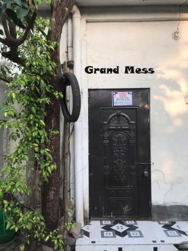 Grand Mess