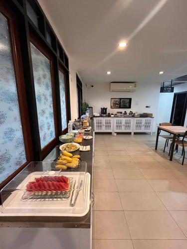 The Guest Hotel & Hostel 5