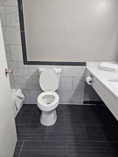 Motel 6-Houston TX - 249 - Willowbrook - image 12