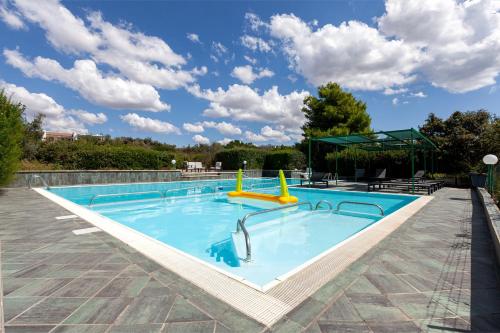 Villa Giorgisa Apartment 1 Pool Sea View - Happy Rentals