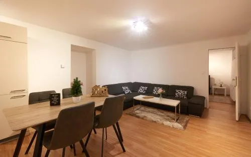 Spacious Apartment near Schoenbrunn Castle in Wien, Österreich