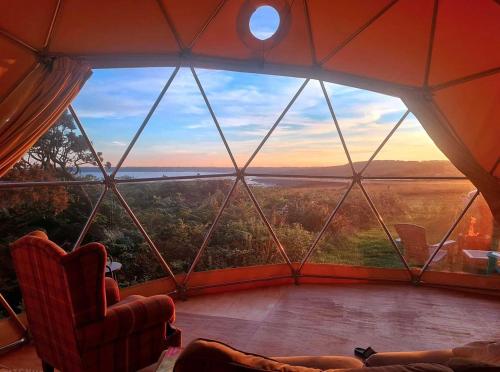 Geodome with sea views near Pendine