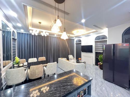 Shared lounge/TV area, Villa Sonasea Van Đon by Deluxe Stay in Van Don