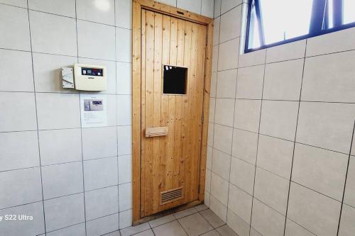 Santorini Holiday Resort Style Staycation 3 rooms Santorini Holiday Resort Style Staycation 3 rooms