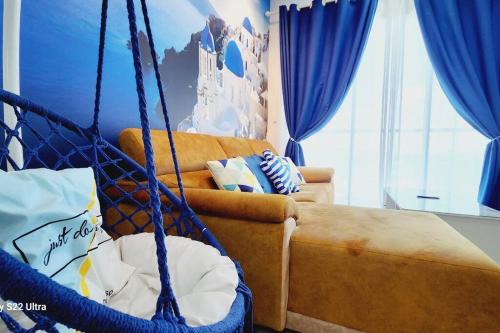 Santorini Holiday Resort Style Staycation 3 rooms Santorini Holiday Resort Style Staycation 3 rooms