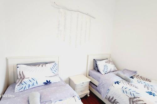Santorini Holiday Resort Style Staycation 3 rooms Santorini Holiday Resort Style Staycation 3 rooms