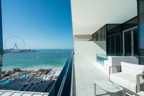 FIVE LUXE - image 10