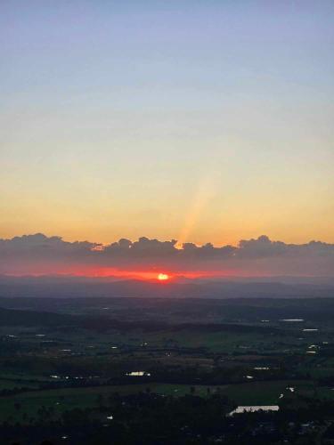The Gamekeepers Spa Cottage in Tamborine Mountain