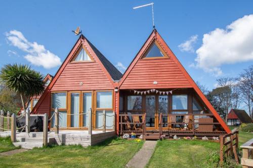 Chalet Eightyone, Deal (photo 2)