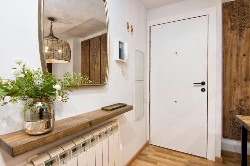 Chezmoihomes Alhambra Dreams - Luxury & Romantic Hideaway - image 8