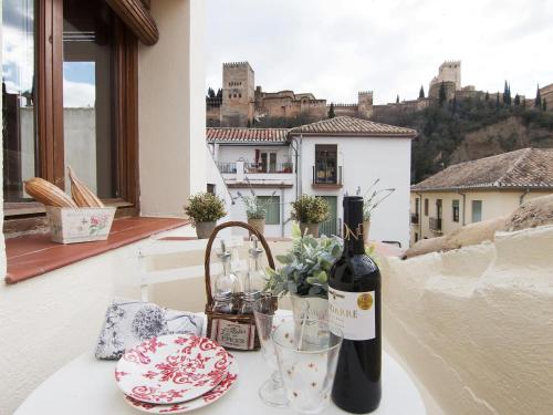 Chezmoihomes Alhambra Penthouse - image 11