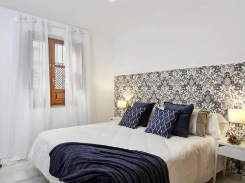 Apartment with Terrace image 10