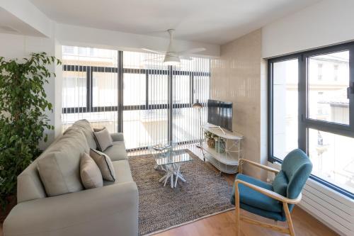 Chezmoihomes Plaza Nueva Premium
