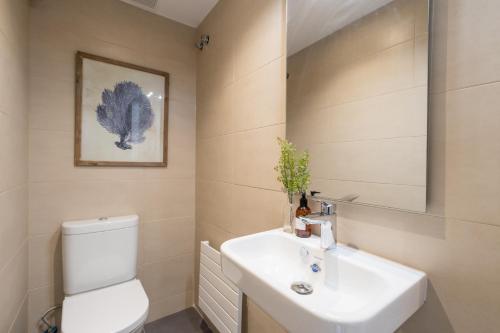 Chezmoihomes Plaza Nueva Premium - image 9