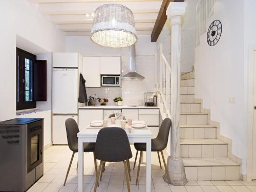 Two-Bedroom House image 10