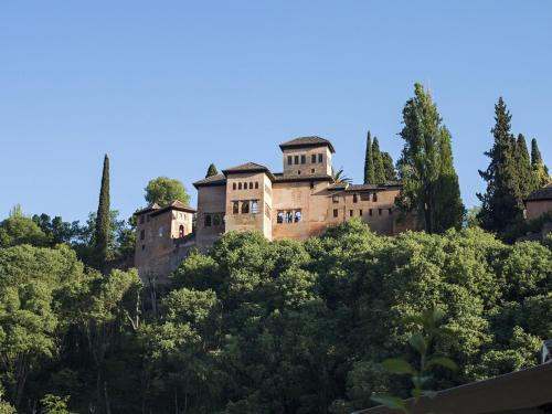 Chezmoihomes Alhambra Boutique Terrace - main image