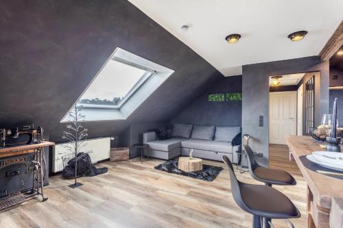 Superior One-Bedroom Apartment