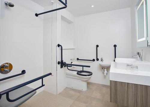 Jurys Inn Oxford - image 11