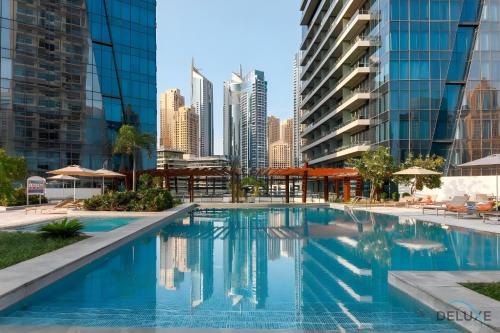 Beautiful 2BR at Silverene Towers A Dubai Marina by Deluxe Holiday Homes, Dubai (photo 8)